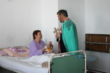 Solidaritate şi filantropie creştină în Duminica Sfintei Cruci – fotografia 11