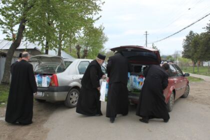 Slujbe pentru sănătate, investigaţii medicale şi daruri pentru copii şi vârstnici – fotografia 39