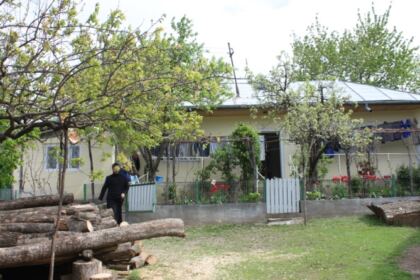 Slujbe pentru sănătate, investigaţii medicale şi daruri pentru copii şi vârstnici – fotografia 52