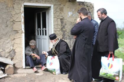 Slujbe pentru sănătate, investigaţii medicale şi daruri pentru copii şi vârstnici – fotografia 57