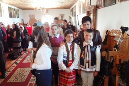 Slujiri misionare şi caravane medicale în Arhiepiscopia Dunării de Jos – fotografia 3