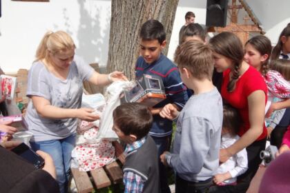 Slujiri misionare şi caravane medicale în Arhiepiscopia Dunării de Jos – fotografia 18