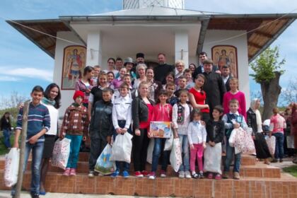 Slujiri misionare şi caravane medicale în Arhiepiscopia Dunării de Jos – fotografia 23