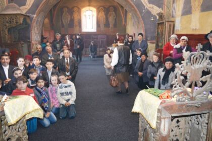 Slujiri misionare şi caravane medicale în Arhiepiscopia Dunării de Jos – fotografia 2
