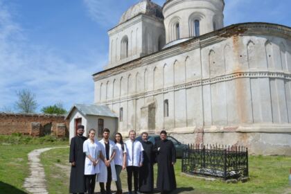 Slujiri misionare şi caravane medicale în Arhiepiscopia Dunării de Jos – fotografia 14