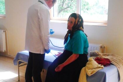 Slujiri misionare şi caravane medicale în Arhiepiscopia Dunării de Jos – fotografia 3
