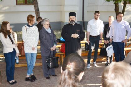 Slujiri misionare şi caravane medicale în Arhiepiscopia Dunării de Jos – fotografia 2