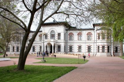 Programe culturale în cadrul săptămânii „Şcoala Altfel“ în cadrul Muzeului Istoriei, Culturii şi Spiritualităţii Creştine de la Dunărea de Jos – fotografia 1