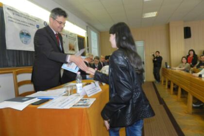 220 de tineri îndrăgostiţi de „Magistra vitae“ la a 40-a ediţie a Olimpiadei Naţionale de Istorie (Brăila, 18-21 aprilie 2016) – fotografia 6