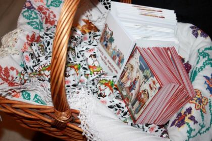 Înaltpreasfinţitul Părinte Arhiepiscop Casian a oferit daruri copiilor şi tinerilor de la Seminarul Teologic „Sfântul Apostol Andrei” din Galaţi – fotografia 8