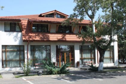 A doua întrunire consultativă în Arhiepiscopia Dunării de Jos, în vederea participării la Întâlnirea Internaţională a Tineretului Ortodox – fotografia 1