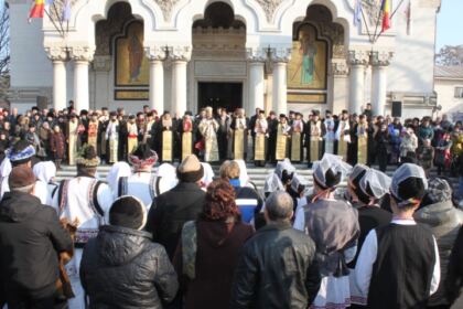 Festivalul de datini şi obiceiuri la Naşterea Domnului şi Anul Nou „Tudor Pamfile“, la Galaţi – fotografia 1