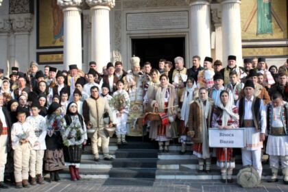 Festivalul de datini şi obiceiuri la Naşterea Domnului şi Anul Nou „Tudor Pamfile“, la Galaţi – fotografia 13