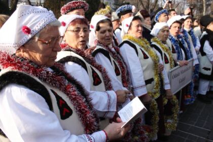 Festivalul de datini şi obiceiuri la Naşterea Domnului şi Anul Nou „Tudor Pamfile“, la Galaţi – fotografia 20