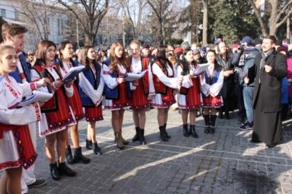 Festivalul de datini şi obiceiuri la Naşterea Domnului şi Anul Nou „Tudor Pamfile“, la Galaţi – fotografia 32
