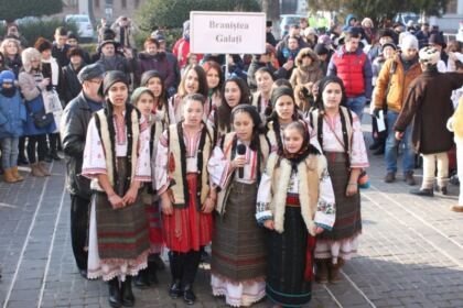 Festivalul de datini şi obiceiuri la Naşterea Domnului şi Anul Nou „Tudor Pamfile“, la Galaţi – fotografia 39