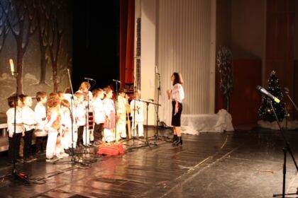 Serbarea „Colindăm, Doamne, colind!“ a Seminarului Teologic „Sfântul Apostol Andrei“ din Galaţi – fotografia 16