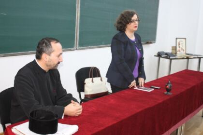 Omagierea poetului Mihai Eminescu de către seminarişti şi studenţi teologi la Ziua Culturii Naţionale – fotografia 8