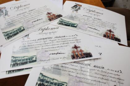 Sfinţii Trei Ierarhi cinstiţi de elevii Colegiului Naţional „Vasile Alecsandri“ din Galaţi – fotografia 3