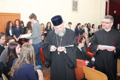 Sfinţii Trei Ierarhi cinstiţi de elevii Colegiului Naţional „Vasile Alecsandri“ din Galaţi – fotografia 11
