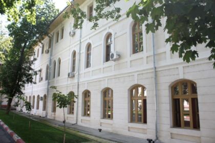 Examen de licenţă şi masterat în teologie ortodoxă la Facultatea de Istorie, Filosofie şi Teologie din cadul Universităţii „Dunărea de Jos“, Galaţi – fotografia 3