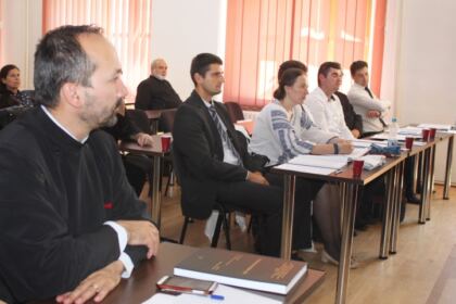 Examen de licenţă şi masterat în teologie ortodoxă la Facultatea de Istorie, Filosofie şi Teologie din cadul Universităţii „Dunărea de Jos“, Galaţi – fotografia 7