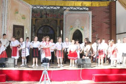 Festivitatea de premiere la Seminarul Teologic „Sfântul Apostol Andrei“ din Galaţi – fotografia 7