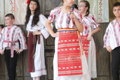 Festivitatea de premiere la Seminarul Teologic „Sfântul Apostol Andrei“ din Galaţi – fotografia 10