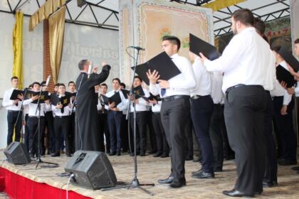 Festivitatea de premiere la Seminarul Teologic „Sfântul Apostol Andrei“ din Galaţi – fotografia 15