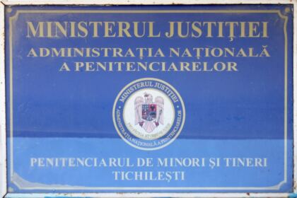 Ierarhul Dunării de Jos a binecuvântat minorii şi tinerii de la Penitenciarul Tichileşti, Brăila – fotografia 2