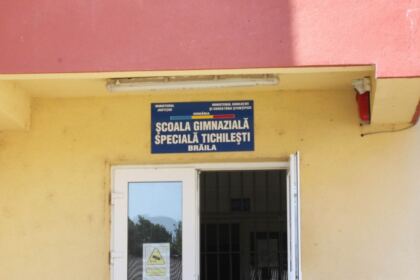 Ierarhul Dunării de Jos a binecuvântat minorii şi tinerii de la Penitenciarul Tichileşti, Brăila – fotografia 7