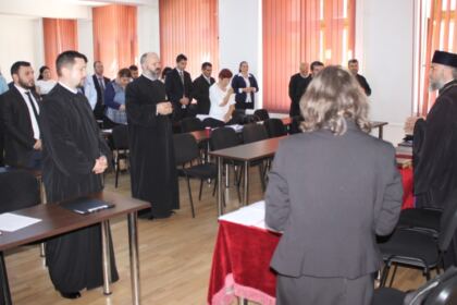 Examen de licenţă şi masterat în teologie ortodoxă la Facultatea de Istorie, Filosofie şi Teologie din cadul Universităţii „Dunărea de Jos“, Galaţi – fotografia 5