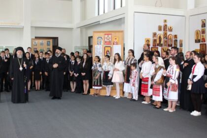 Premierea câştigătorilor etapei eparhiale a Concursului naţional de proiecte duhovniceşti „Biserica şi Şcoala din sufletul meu“ – fotografia 7