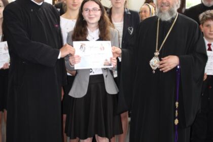 Premierea câştigătorilor etapei eparhiale a Concursului naţional de proiecte duhovniceşti „Biserica şi Şcoala din sufletul meu“ – fotografia 29