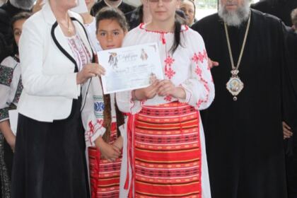 Premierea câştigătorilor etapei eparhiale a Concursului naţional de proiecte duhovniceşti „Biserica şi Şcoala din sufletul meu“ – fotografia 31