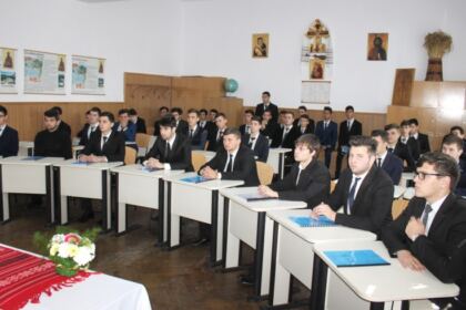 Examen de certificare a competenţelor profesionale la Seminarul Teologic „Sfântul Apostol Andrei“ din Galaţi – fotografia 12
