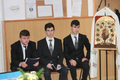 Examen de certificare a competenţelor profesionale la Seminarul Teologic „Sfântul Apostol Andrei“ din Galaţi – fotografia 33