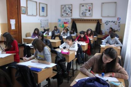 Etapa judeţeană a Olimpiadei de Religie în Galaţi şi Braila – fotografia 13
