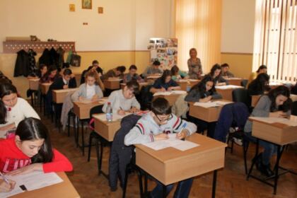 Etapa judeţeană a Olimpiadei de Religie în Galaţi şi Braila – fotografia 15