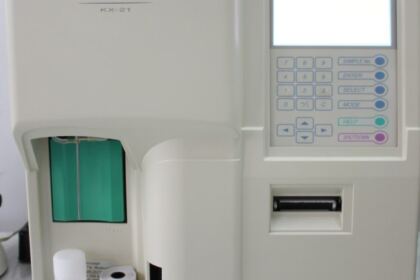 Hramul Centrului de asistenţă medicală „Sfinţii Doctori fără de Arginţi Cosma şi Damian“ din Galaţi – fotografia 26