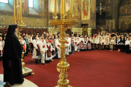 „Tinereţe şi credinţă“, la Dunărea de Jos – fotografia 3
