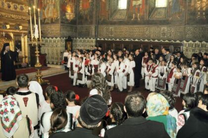 „Tinereţe şi credinţă“, la Dunărea de Jos – fotografia 5