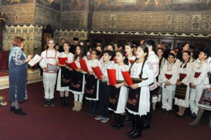 „Tinereţe şi credinţă“, la Dunărea de Jos – fotografia 8
