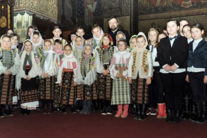 „Tinereţe şi credinţă“, la Dunărea de Jos – fotografia 9