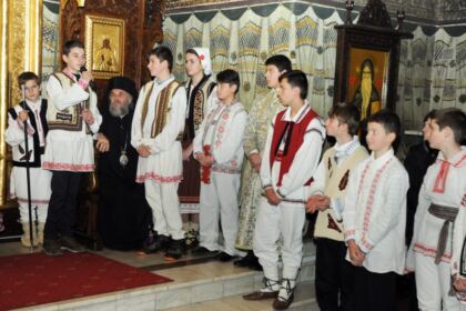 „Tinereţe şi credinţă“, la Dunărea de Jos – fotografia 23
