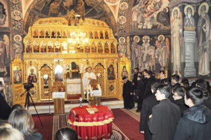 Simpozion Ştiinţific Interseminarial la Galaţi – fotografia 15