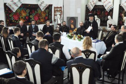 Simpozion Ştiinţific Interseminarial la Galaţi – fotografia 26