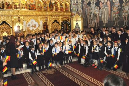 Sfântul Apostol Andrei cinstit de seminariştii gălăţeni – fotografia 20