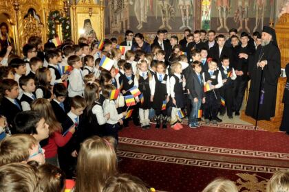 Sfântul Apostol Andrei cinstit de seminariştii gălăţeni – fotografia 24