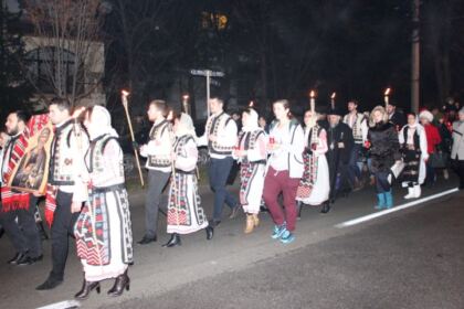 Pelerinajul luminii – Lumina Sfântului Apostol Andrei – fotografia 13